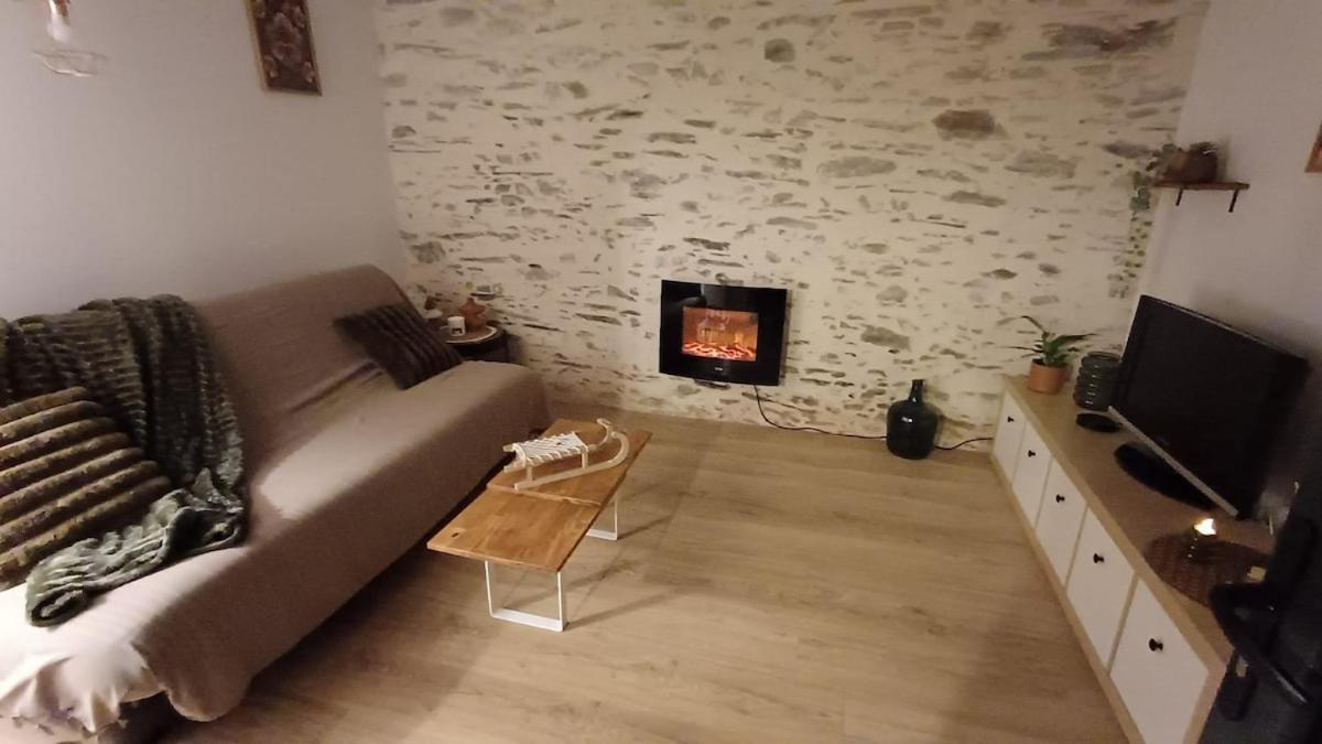 La Maisonette Mellona Chanzeaux Bagian luar foto