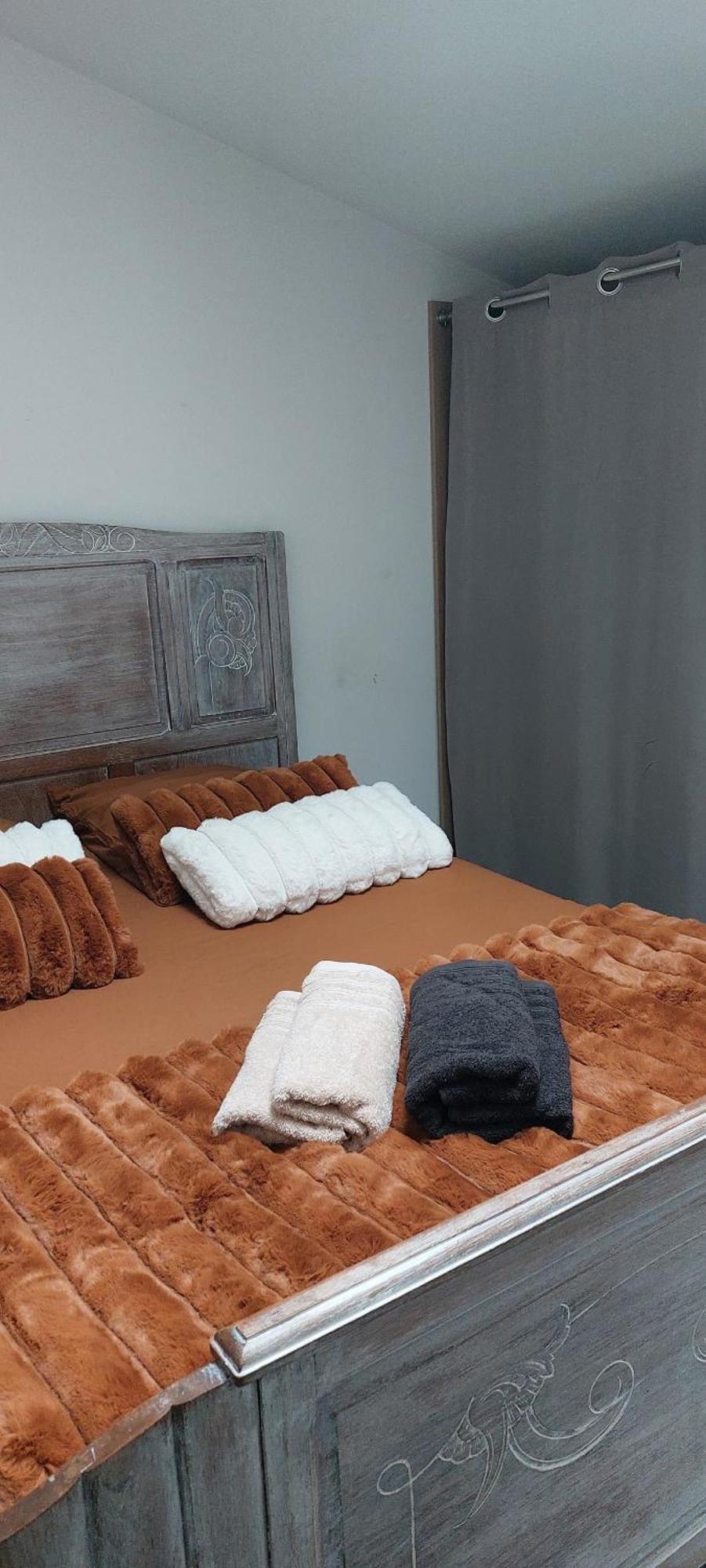 La Maisonette Mellona Chanzeaux Bagian luar foto